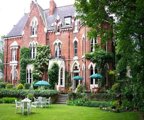 Cliff Lawn Hotel 利兹 外观 照片